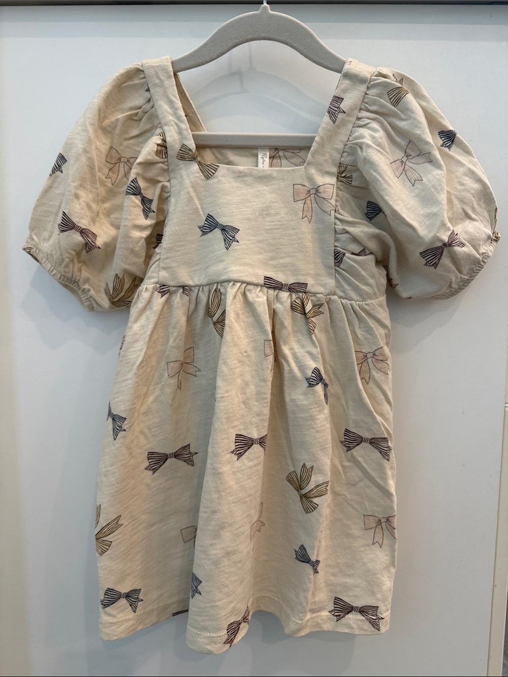 Rylee + Cru Cream Bow-Print Puff Sleeve Dress